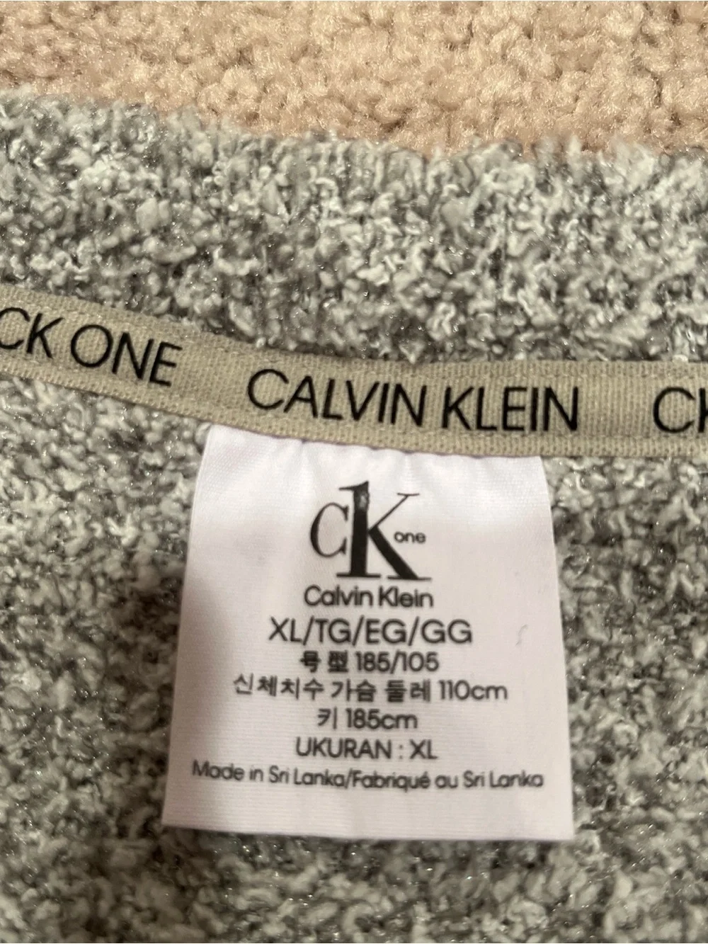 Calvin Klein Men's Light Gray Crewneck Sweater with CK Chest Logo - Picture 3 of 4